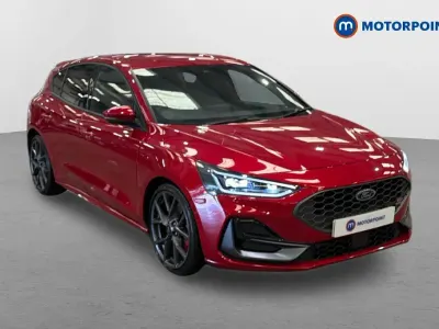 Used Ford Focus ST 280 HP (205 kW) 2023 Red Hatchback