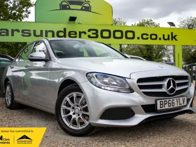 Używany Mercedes C220 SE 2016 Srebrny Sedan/Limuzyna