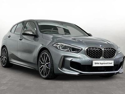 Usado BMW M135 Shadowline 302 CV (222 kW) 2023 Gris Utilitario