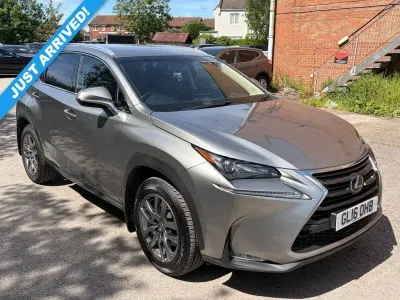 Used Lexus NX300h Luxury Line 197 HP (144 kW) 2016 Silver SUV