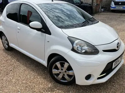 Usado Toyota Aygo Style 2014 Branco Citadino