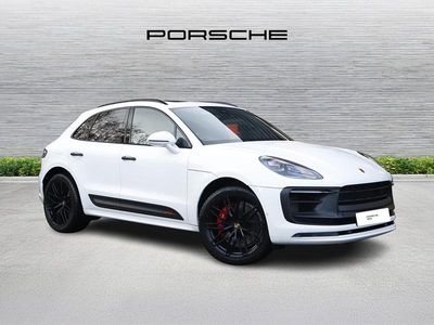 White Used 2022 Porsche Macan SUV | £61,900 (Fair price)