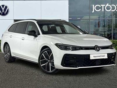 Used VW Passat R-line 150 HP (110 kW) 2024 White Estate