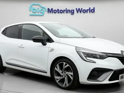 Used Renault Clio RS Line 90 HP (66 kW) 2023 White Hatchback