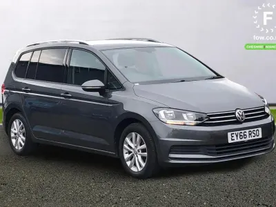 Usado VW Touran SE 110 HP (80 kW) 2016 Cinzento Monovolume