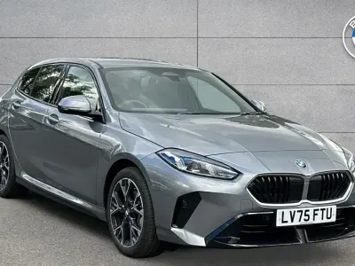 Begagnad BMW 120 M Sport 168 HK (123 kW) 2025 Grå Halvkombi