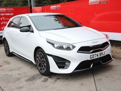 Used Kia Ceed GT-Line 140 HP (102 kW) 2024 White Hatchback