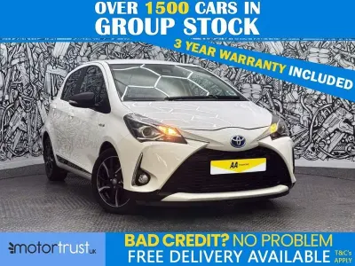 Used Toyota Yaris Design 100 HP (73 kW) 2018 White Hatchback