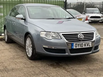 Usado VW Passat Highline 140 HP (102 kW) 2010 Cinzento Sedan