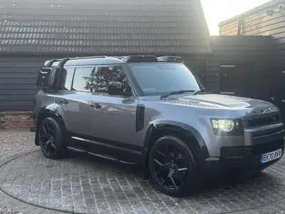 Used Land Rover Defender S 200 HP (147 kW) 2020 Grey SUV