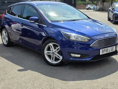 Used Ford Focus Zetec 125 HP (91 kW) 2018 Blue Hatchback