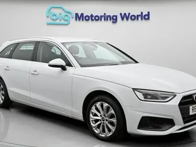 Used Audi A4 150 HP (110 kW) 2021 White Estate