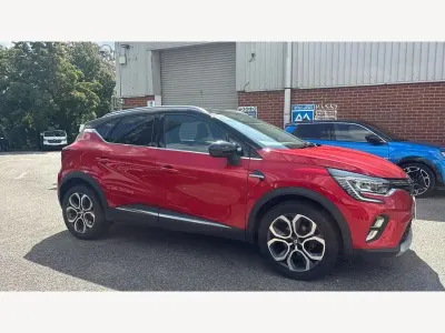 Used Renault Captur Techno 91 HP (66 kW) 2024 Red  SUV