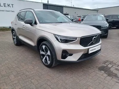 Usado Volvo XC40 Ultimate 2024 Dourado SUV