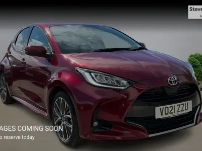 Usata Toyota Yaris Hybrid 2021 Rosso Utilitaria