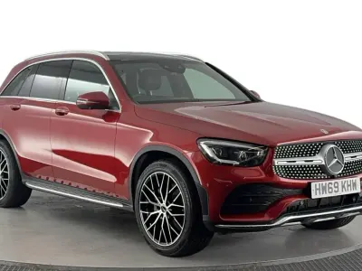 Begagnad Mercedes GLC300 AMG Line Premium Plus 2019 Röd Kombi