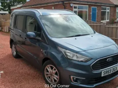 Używany Ford Tourneo Titanium 120 KM (88 kW) 2021 Kombi