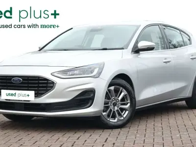 Used Ford Focus Titanium 125 HP (91 kW) 2023 Silver Hatchback