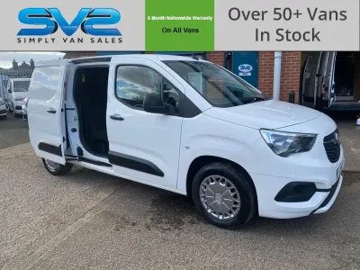 Używany Vauxhall Combo Sportive 100 KM (73 kW) 2020 Biały Minivan