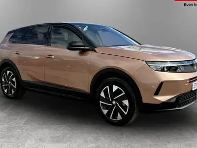 Used Vauxhall Grandland X Ultimate 136 HP (100 kW) 2025 Brown SUV