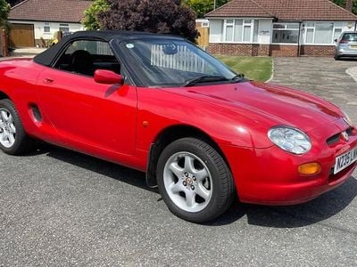 MG F