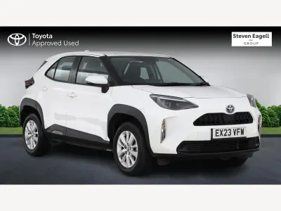 Used Toyota Yaris Hybrid 116 HP (85 kW) 2023 White Hatchback