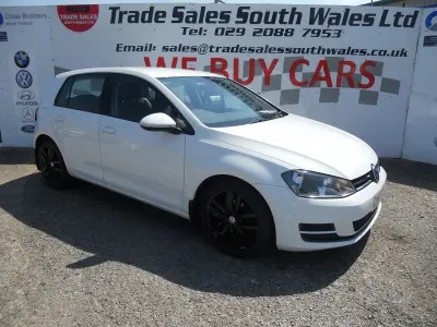 Used VW Golf VII SE 2014 White Hatchback