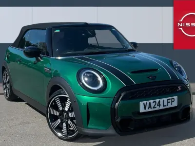 Usado Mini Cooper Cabriolet Exclusive 201 HP (147 kW) 2024 Cabrios