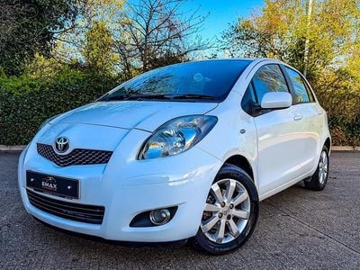 Used Toyota Yaris 2011 White Hatchback