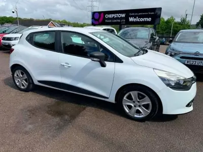 Used Renault Clio Play 75 HP (55 kW) 2016 White Hatchback