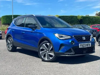 Used Seat Arona FR 108 HP (79 kW) 2023 Blue SUV