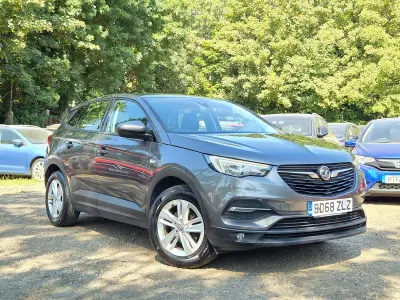 Used Vauxhall Grandland X S 130 HP (95 kW) 2018 Grey SUV