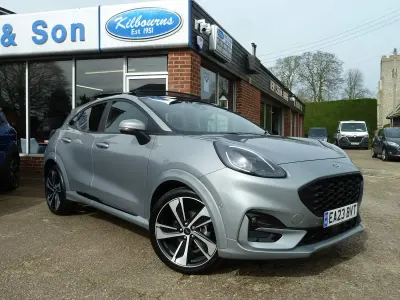 Käytetty Ford Puma ST-Line X 2023 Hopea Viistoperä