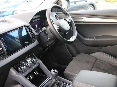 New Skoda Karoq SE L 150 HP (110 kW) 2025 Black magic pearl effect SUV