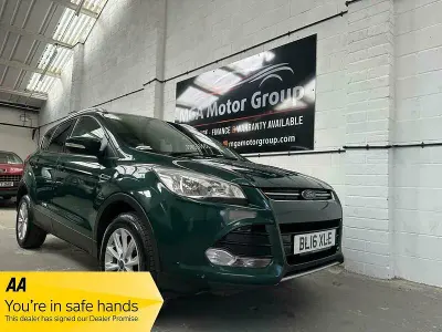 Used Ford Kuga Titanium 150 HP (110 kW) 2016 Green SUV