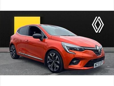 Used Renault Clio V Techno 90 HP (66 kW) 2023 Orange Hatchback