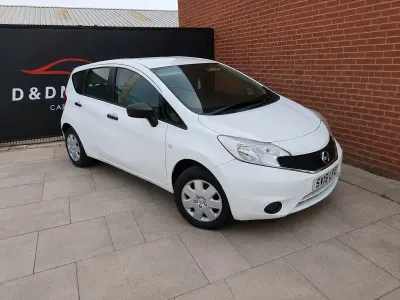 Used Nissan Note Visia 90 HP (66 kW) 2015 White Hatchback