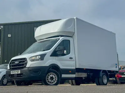 Usado Ford Transit Select 131 CV (96 kW) 2023 Blanco Descapotable