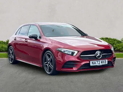 Usado Mercedes A200 AMG Line Premium 2022 Rojo Utilitario