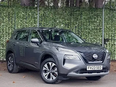 Używany Nissan X-Trail Acenta Premium 213 KM (156 kW) 2023 Szary SUV