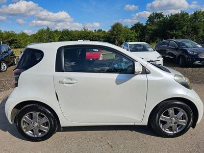 Toyota iQ