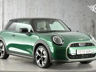 Used Mini Cooper Hatch 154 HP (113 kW) 2024 Green Hatchback