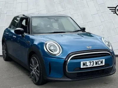 Used Mini Cooper Exclusive 134 HP (98 kW) 2023 Blue Hatchback