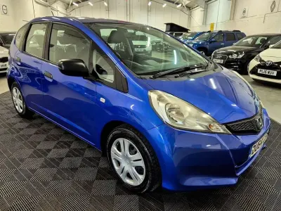 Used Honda Jazz S 90 HP (66 kW) 2014 Blue Hatchback