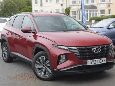 Used Hyundai Tucson SE 150 HP (110 kW) 2023 Red SUV