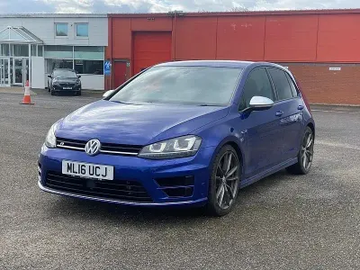 Begagnad VW Golf VII R 2016 Blå Halvkombi