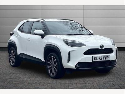 White Used 2023 Toyota Yaris Cross Design SUV | £20,495 (Good price)