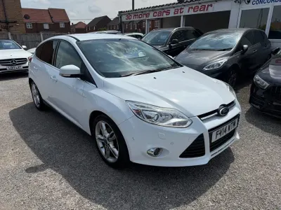 Used Ford Focus Titanium X 115 HP (84 kW) 2014 White Hatchback