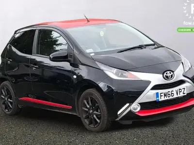 Used Toyota Aygo x-press 69 HP (50 kW) 2017 Black Hatchback