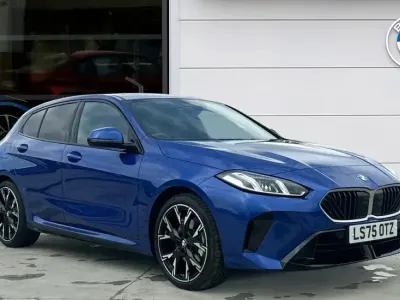Gebraucht BMW 120 M Sport 168 PS (123 kW) 2025 Blau Kleinwagen